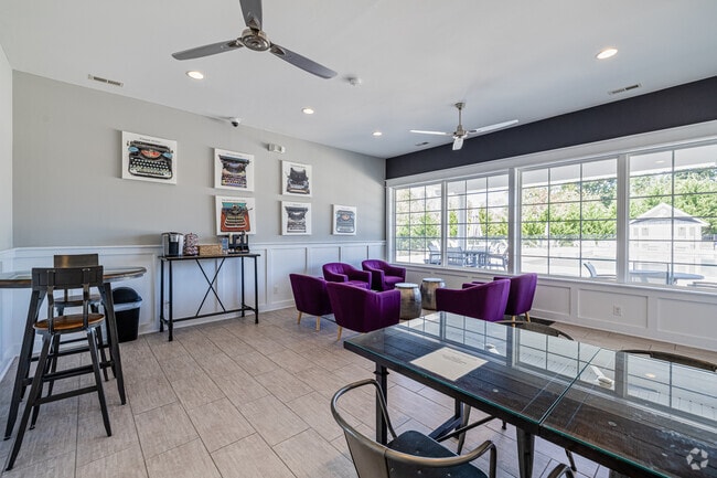 Cafe and Coffee Lounge - The Gables of Spring Creek