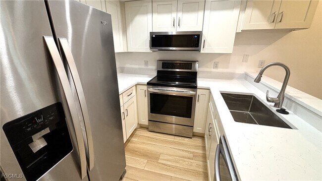 Photo - 804 Mohawk Pkwy Unit 103