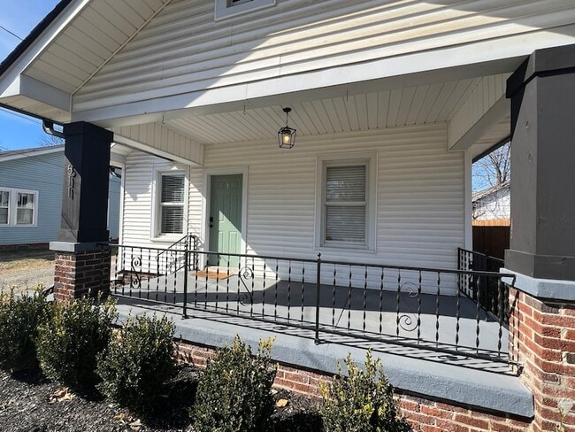 Photo - 511 N Church St