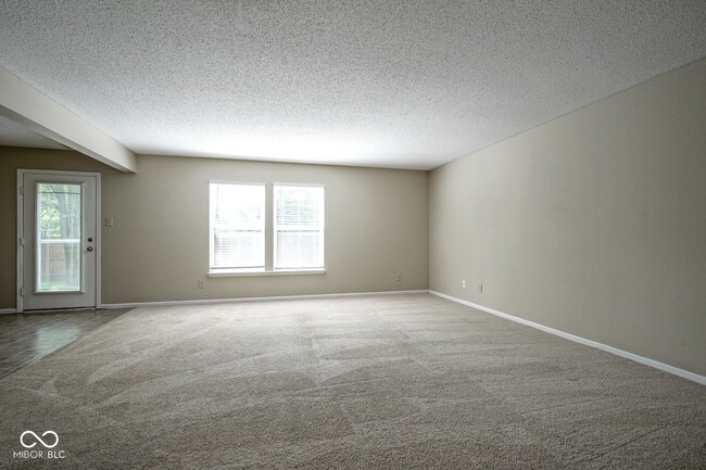Photo - 10155 Holly Berry Cir