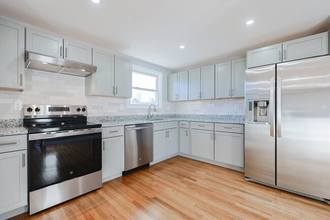 Photo - 20 Festa Rd Unit 1