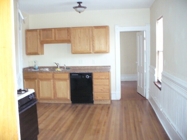 Large Kitchen - 111 Main Ave W Unit 201