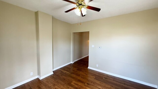 CENTER TOWNSHIP 3 BEDROOM HALF DUPLEX AVAILABLE NOW!