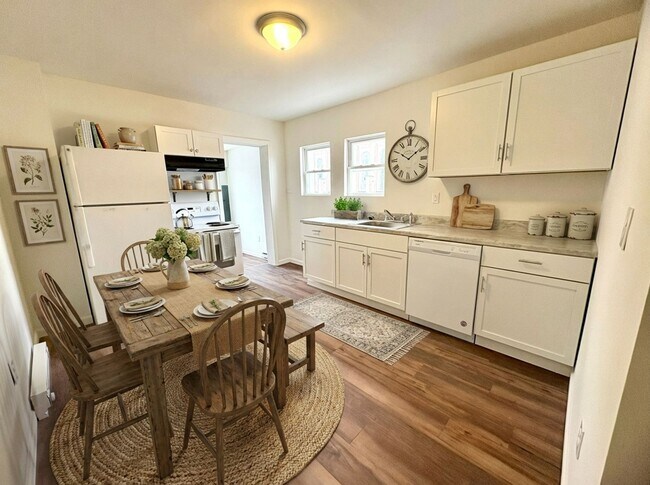 Photo - 133 W Maple St Unidad Apt 3