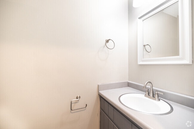 2 BR, 1.5 BA - 1,102 SF - Townhouse