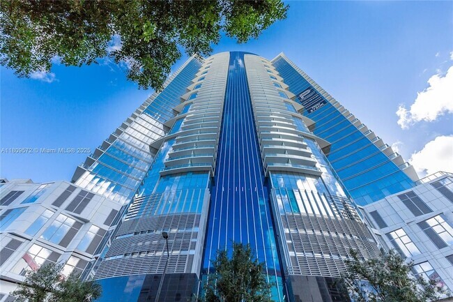Building Photo - 851 NE 1st Ave Unit 3410 Rental