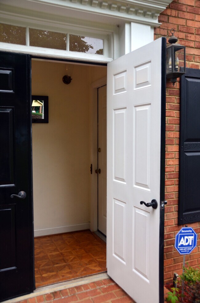 Photo - Carroll Manor