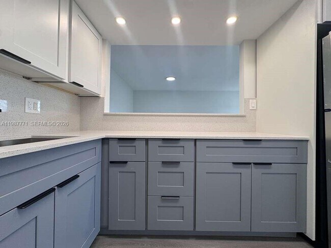 Photo - 455 Golden Isles Dr Unit 203