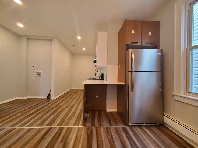 Photo - 282 Lexington Ave Unidad 2F