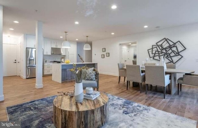 Photo - 1844 3rd St NW Unit 302