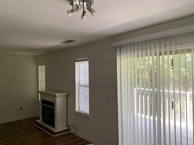 Building Photo - 1524 Cedar Bluff Trail Rental