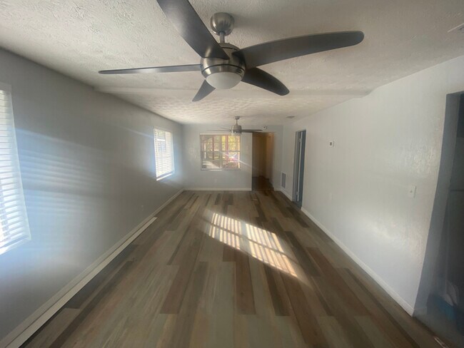 Photo - 1541 McCollum St