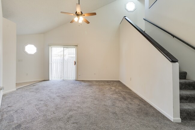 Photo - 4025 Overland Dr