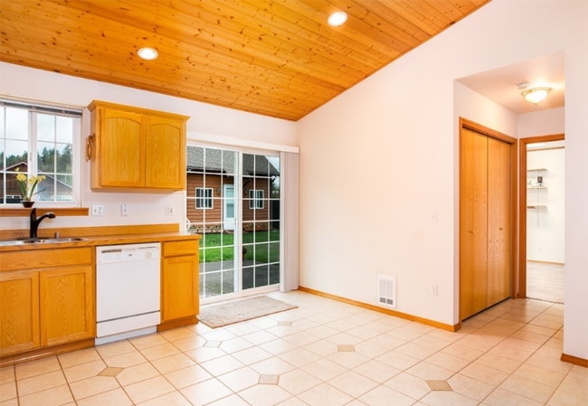 Photo - 761 Sauk Ave