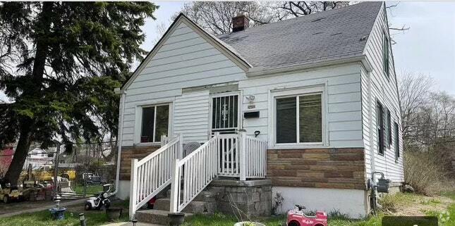 Building Photo - 18622 Lamont St Rental
