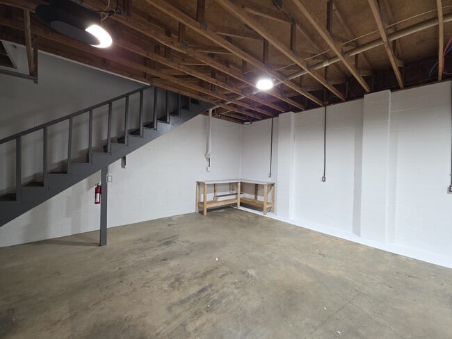 Photo - 105 Becky Dr