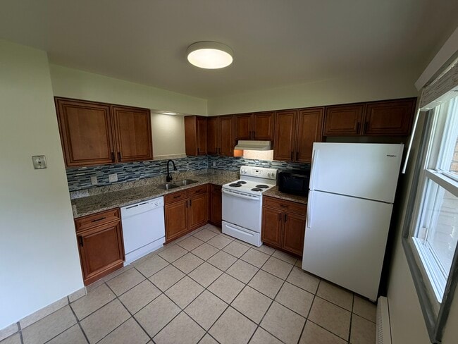 Photo - 865 Cook Ave Unit 3