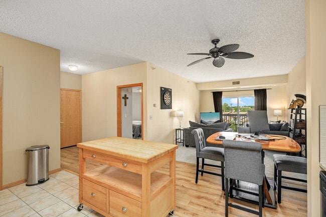 Photo - 4824 E 53rd St Unidad Minnehaha Place