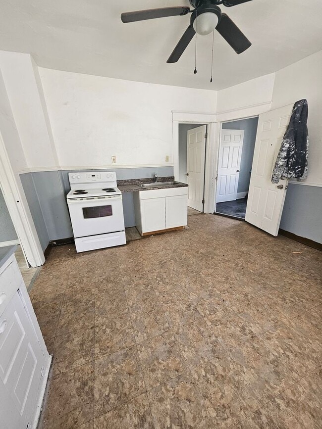 Photo - Upper 2 bedroom unit lower east side