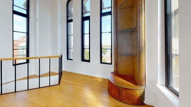 Photo - 6 Massachusetts Ave Unidad TOWER