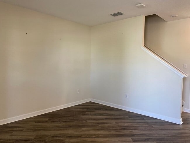 Photo - STOREY PARK - 3BR/2.5BA TOWNHOME WITH 2 CAR GARAGE