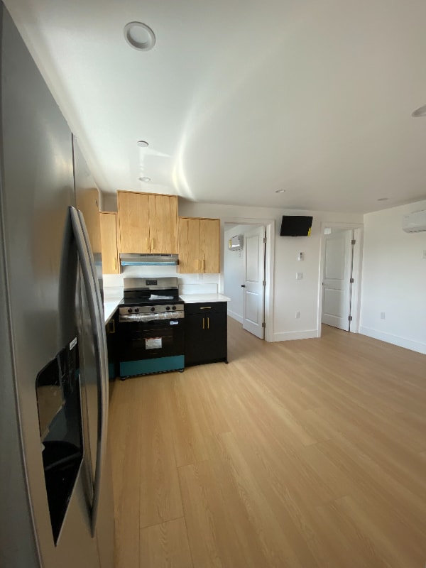 Photo - 1410 57th St