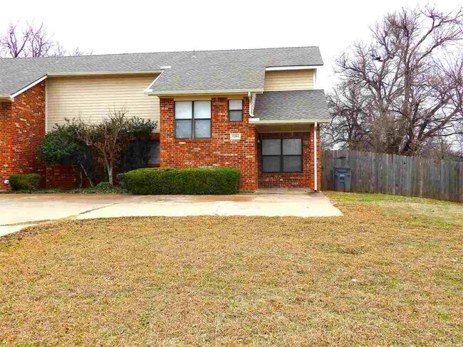Photo - 1204 NW Columbia Ave