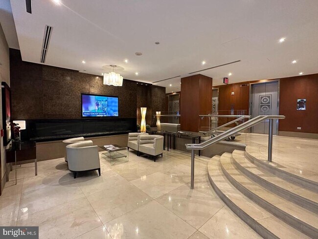 811 4th St NW Unit 318