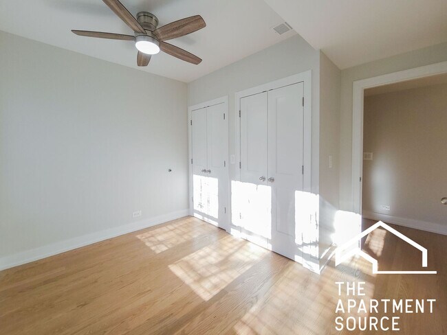 Photo - 2020 W Ainslie St Unit 1