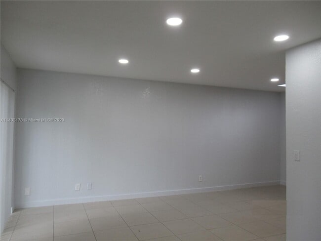 Photo - 5920 NW 21st St Unit 48-C