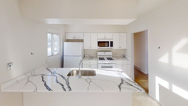 Photo - 308 Skydale Dr