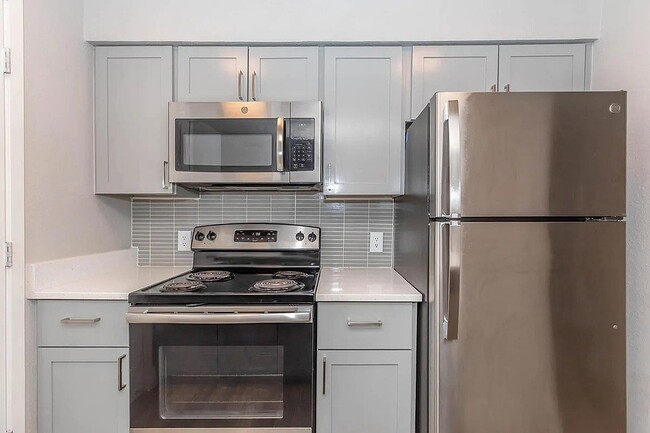 Kitchen 1 - 301 Greenville