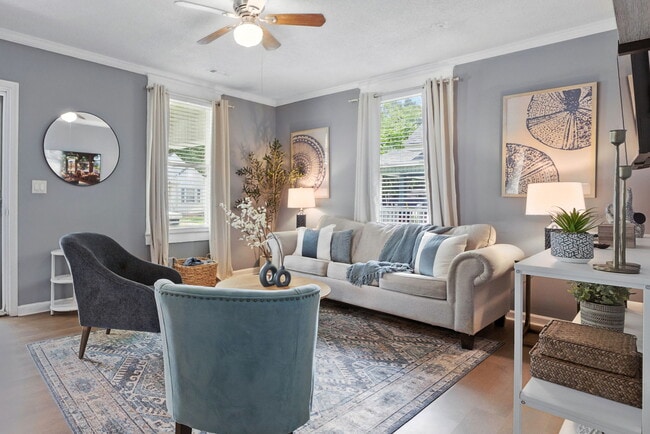 Photo - 1007 Ward St