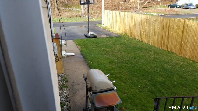 Photo - 71 1/2 Park Ave Unit B