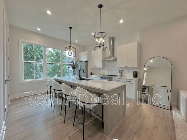 Building Photo - 192 Chestnut Cir