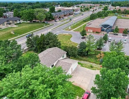 Photo - 1565 Cedar Crest Dr