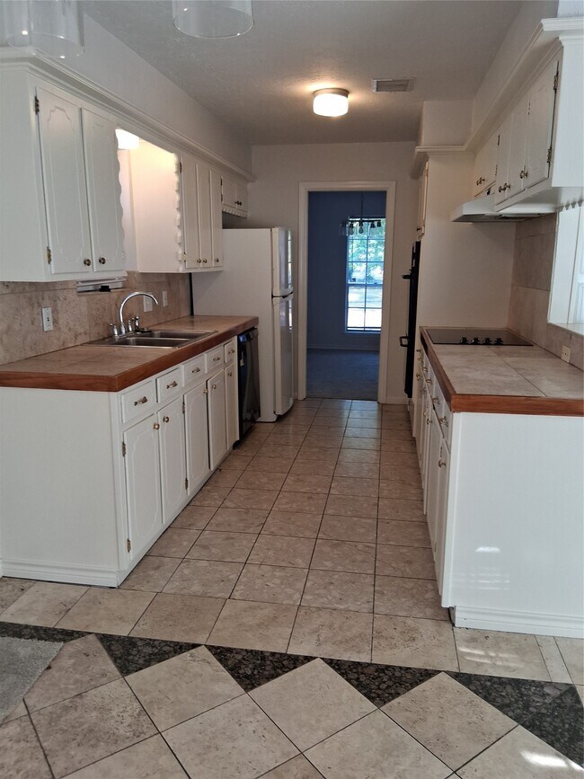 Photo - 7515 Brush Wood Dr