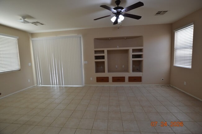 10656 Primrose Arbor Ave