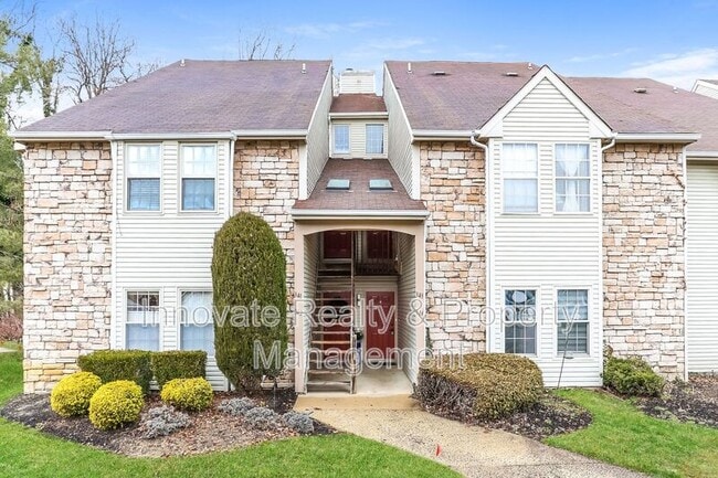 Building Photo - 344 Tavistock Rd