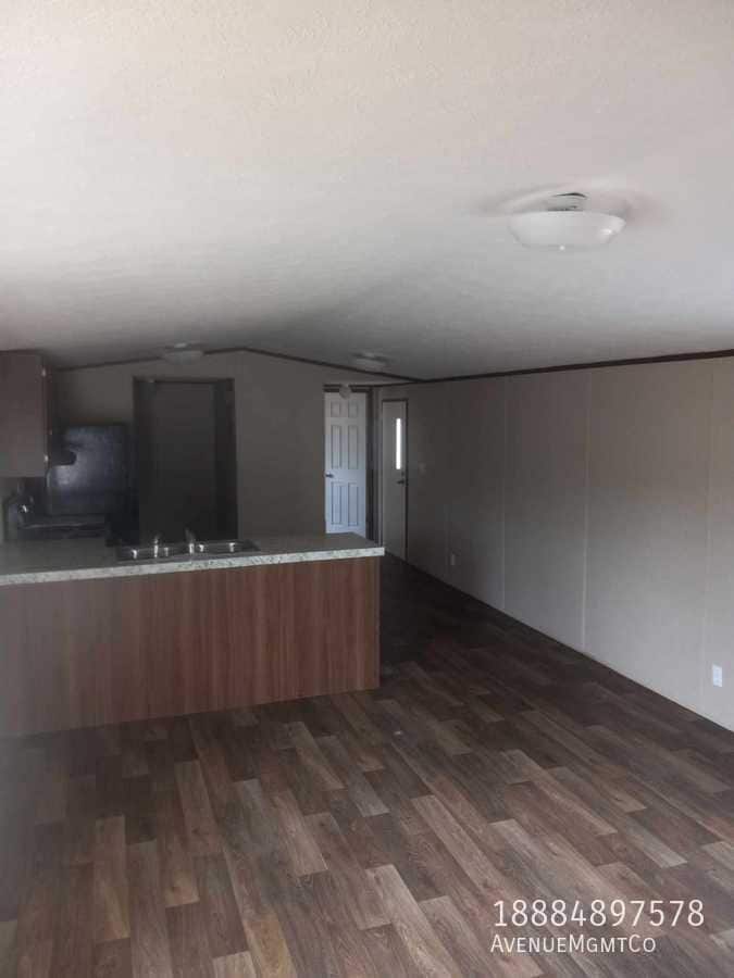 Photo - 327 Old Tavern Ln