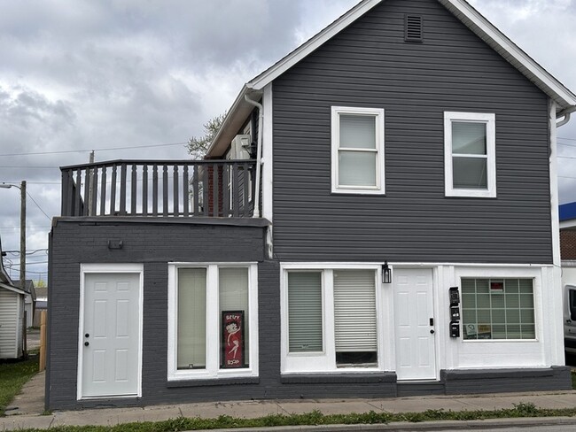 Building Photo - 2948 Shelby St