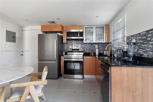 Photo - 1050 7th St Unidad 1050-3