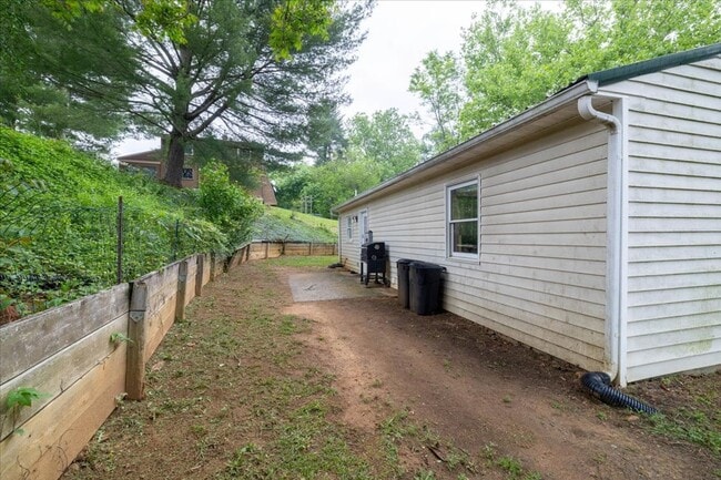 Photo - Cozy Radford Home on Forest Ave, Radford
