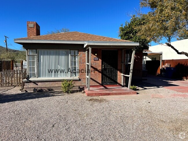 Building Photo - Great Home close to Menlo Park!