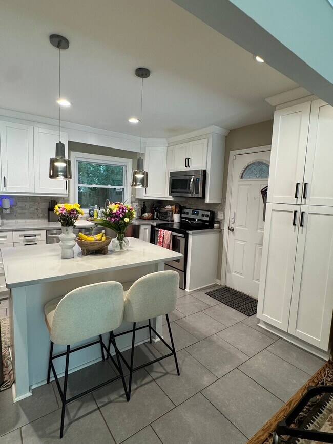 Photo - 2332 Tanglewood Cir NE