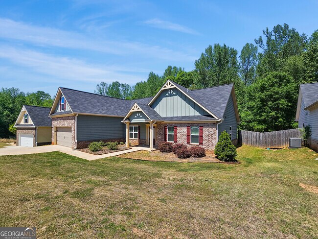 Photo - 213 Graydon Ct