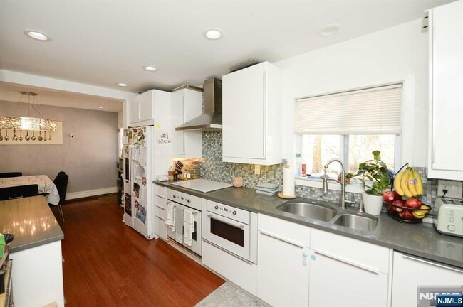 Photo - 38-41 Taylor