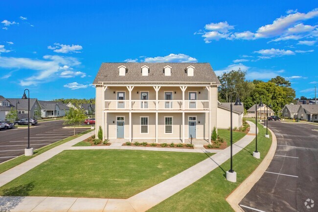 Building Photo - The Villas at Old Monrovia Rental