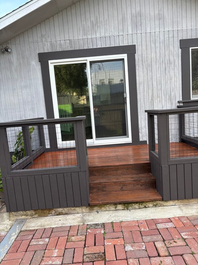 Porch - 713 Amoroso Pl Unidad A