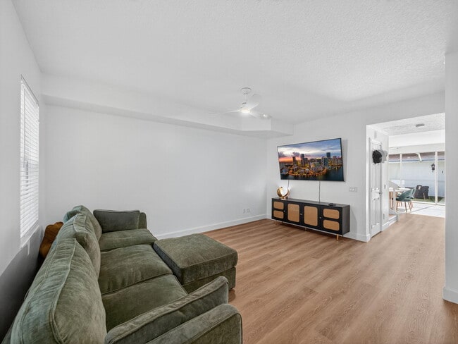 Photo - 2785 E Community Dr